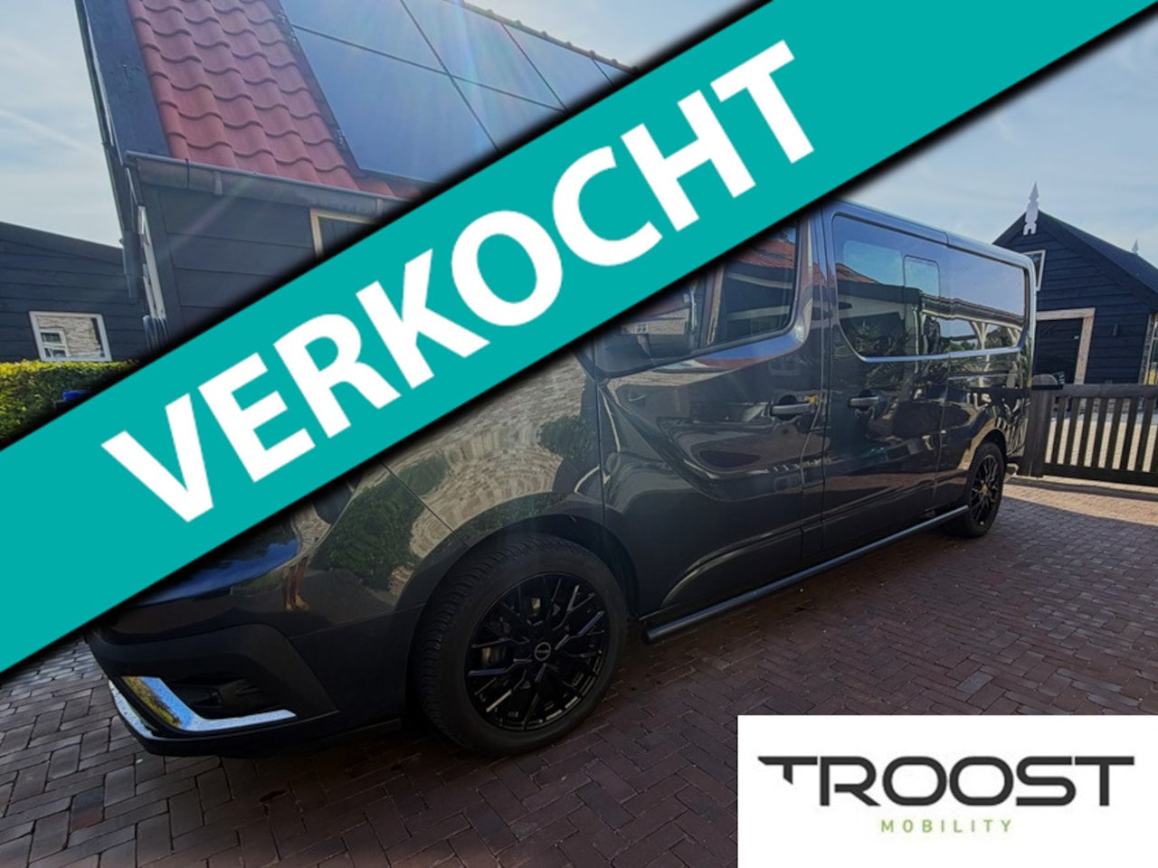 Renault Trafic - 2.0 dCi 170 T29 L2H1 DC Luxe | Clima | Stoelverw | 2 Schuifdeuren | Trekhaak | Nwe betimme - AutoWereld.nl