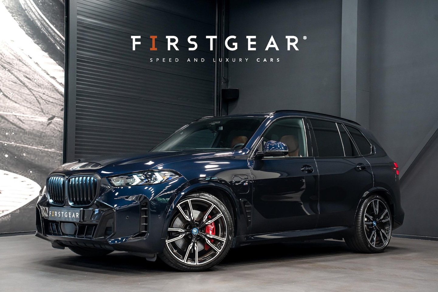 BMW X5 - xDrive50e *M-Sport Pro / Harman-Kardon / Panorama / HUD / Stoelmassage / Soft-Close* - AutoWereld.nl