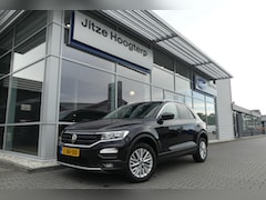 Volkswagen T-Roc - 1.0 TSI Style TREKHAAK, ADAPT. CRUISE, CLIMA, NAVI, PDC V&A, APPLE CARPLAY/ANDROID AUTO, 1