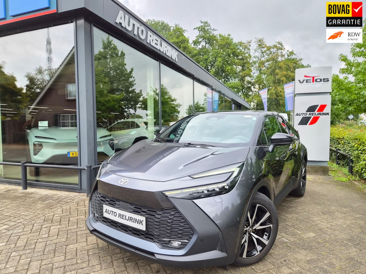 Toyota C-HR - 1.8 Hybrid 140 STYLE Edition/BI-TONE/ELECTR.A-KLEP/DODE HOEK/PARK.SENS V+A - AutoWereld.nl