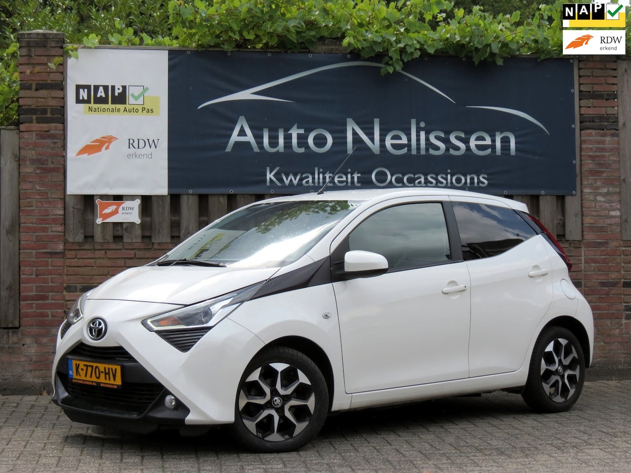 Toyota Aygo - 1.0 VVT-i x-joy | APPLE CARPLAY | DAB+ RADIO | CRUISE CONTROL | - AutoWereld.nl