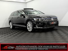 Volkswagen Passat Variant - 1.4 TSI GTE Connected Series Plus Panoramadak, Navi, Camera, Virtual desk, Stoelverwarming