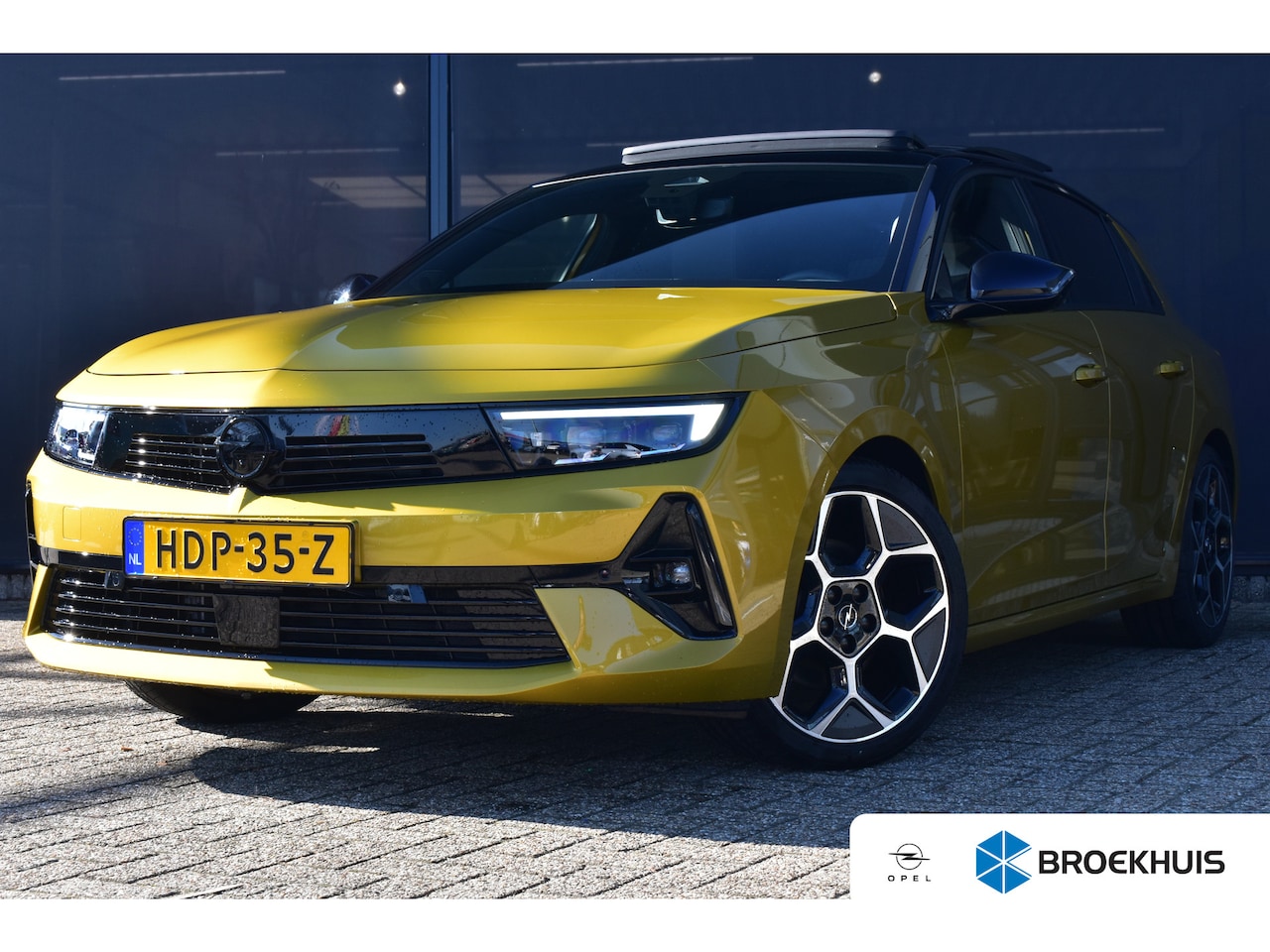 Opel Astra - 1.2 Turbo Hybrid Ultimate 145pk | Afwijkende dakkleur | Alcantara bekleding | Apple Carpla - AutoWereld.nl