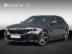 BMW i5 Touring - eDrive40 | M Sportpakket Pro | Trekhaak | Panodak | Adaptief M Onderstel Prof. | Head-Up |