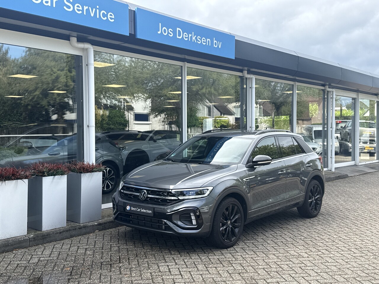 Volkswagen T-Roc - 1.5 TSI R-Line DSG Black Style - Camera | Stoelverw. | Carplay | IQ.Light | Elektr. klep - AutoWereld.nl