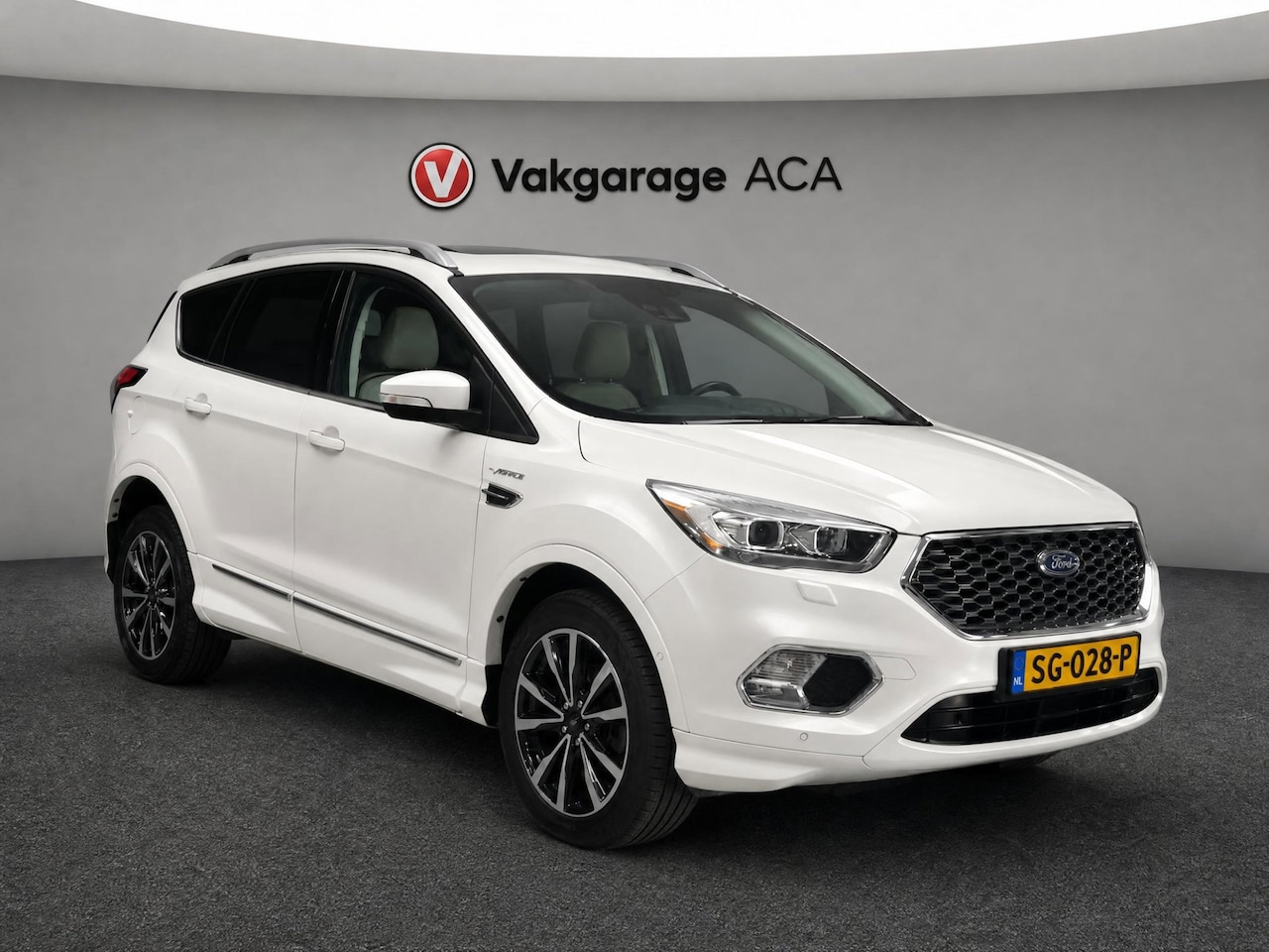 Ford Kuga - 1.5 EcoBoost Vignale 1.5 EcoBoost Vignale - AutoWereld.nl