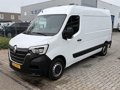 Renault Master - T35 2.3 dCi 135PK Euro6 L2H2 ✓ 3-zits ✓ camera ✓ trekhaak 2500KG ✓ omvormer