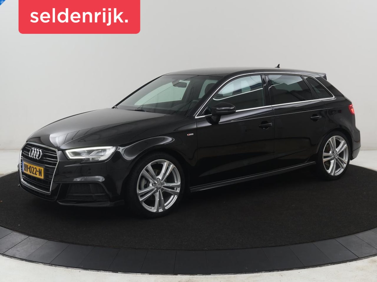 Audi A3 Sportback - 1.5 TFSI CoD Sport S Line Edition | Half leder | Drive select | Climate control | Navigati - AutoWereld.nl