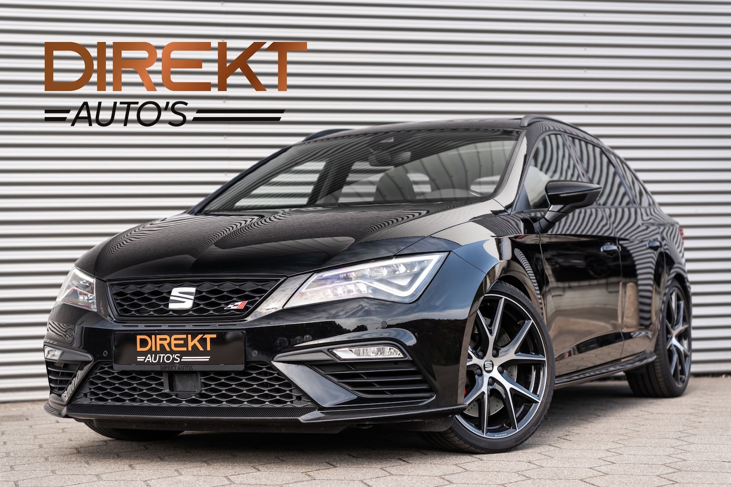 SEAT Leon ST - 2.0 TSI 4DRIVE CUPRA CARBON EDITION PANO BEATS - AutoWereld.nl