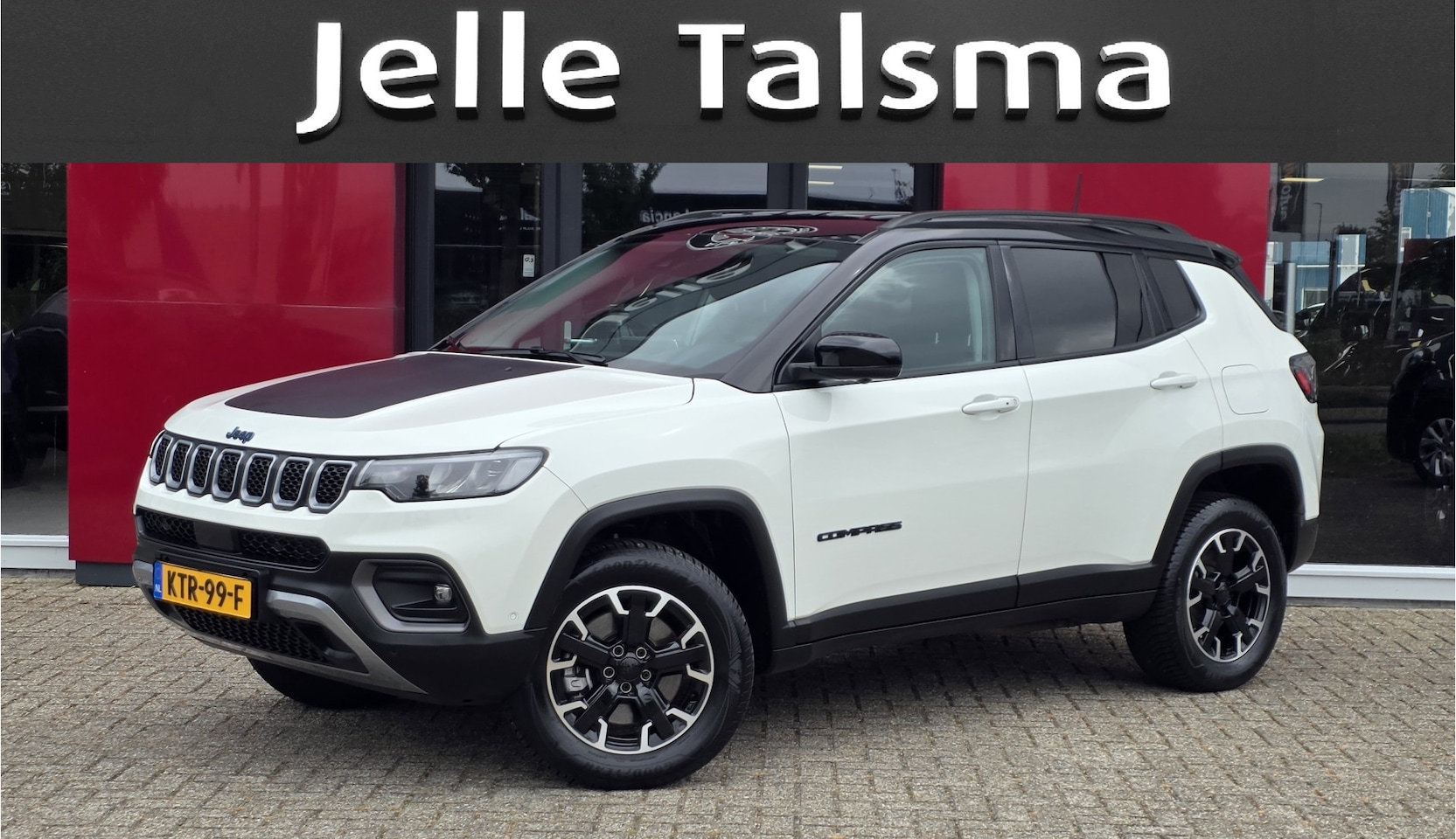 Jeep Compass - 4xe 240 Plug-in Hybrid Electric Trailhawk | 360 Camera | Stoel/stuurwiel verwarming - AutoWereld.nl