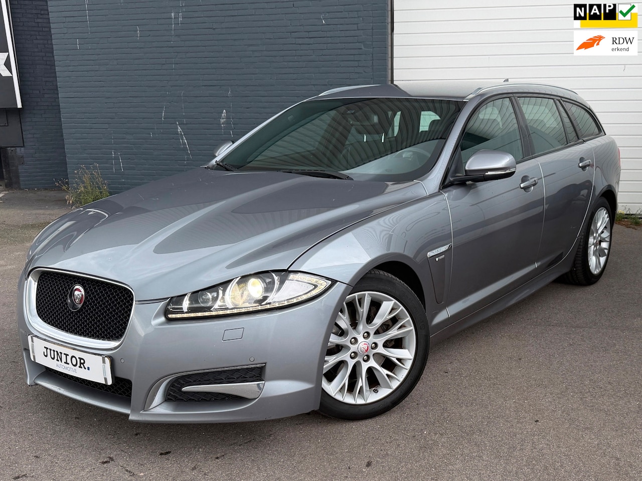 Jaguar XF Sportbrake - 2.2D R-DESIGN/MEMORY/STUUR-STOELVERWARMING/CRUISE - AutoWereld.nl