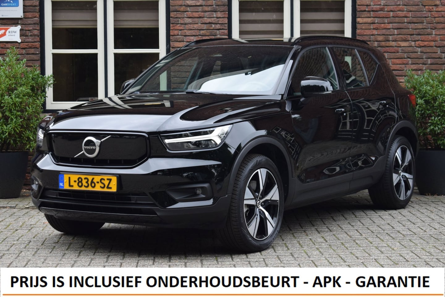 Volvo XC40 - Recharge P8 AWD R-Design Adaptive Cruise | Winterpakket | Camera - AutoWereld.nl