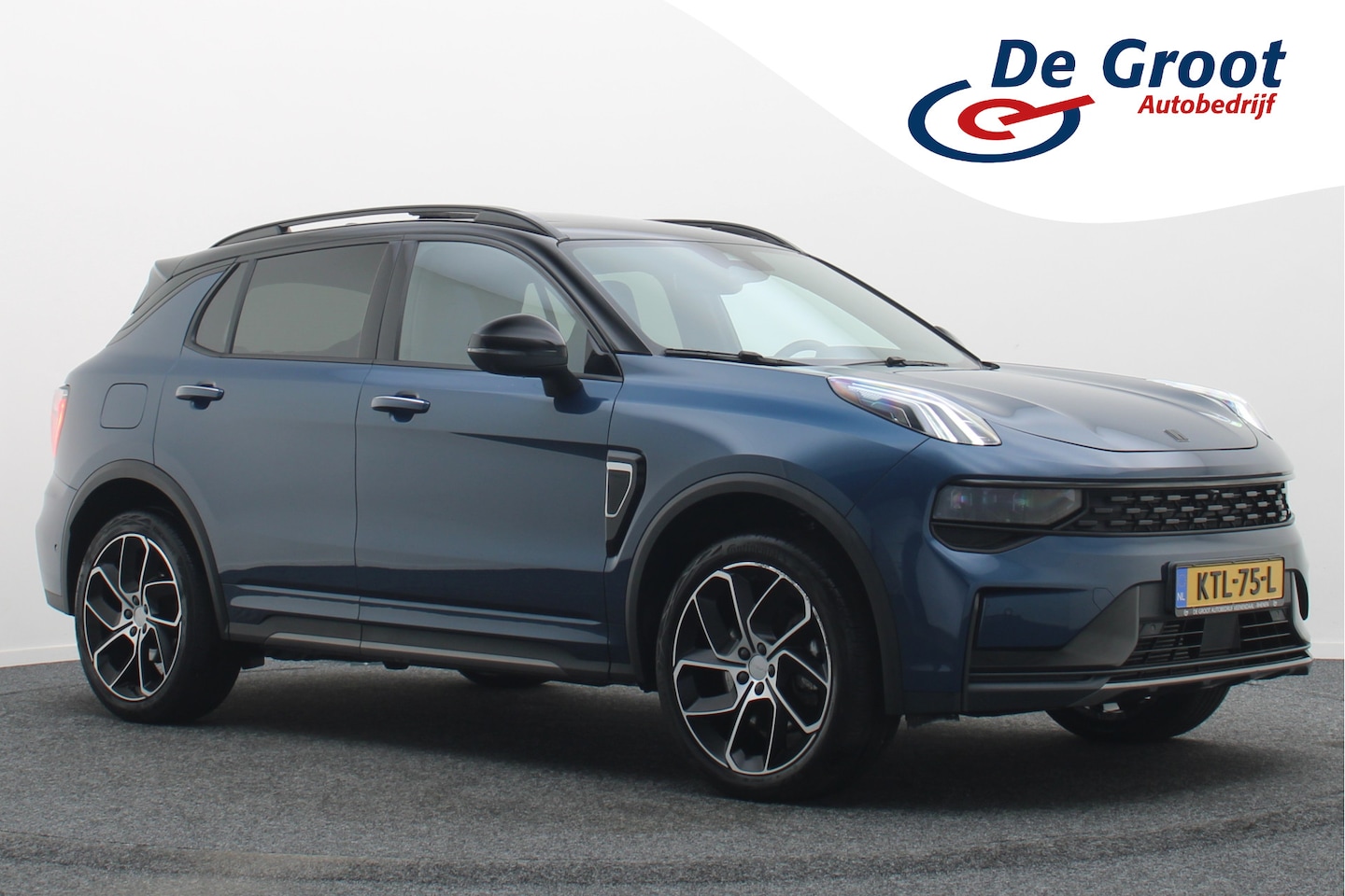 Lynk & Co 01 - 1.5 Plug-in Hybrid 360° Camera, Panoramadak, Apple Carplay, ACC, Keyless, Zwarte hemel, LE - AutoWereld.nl