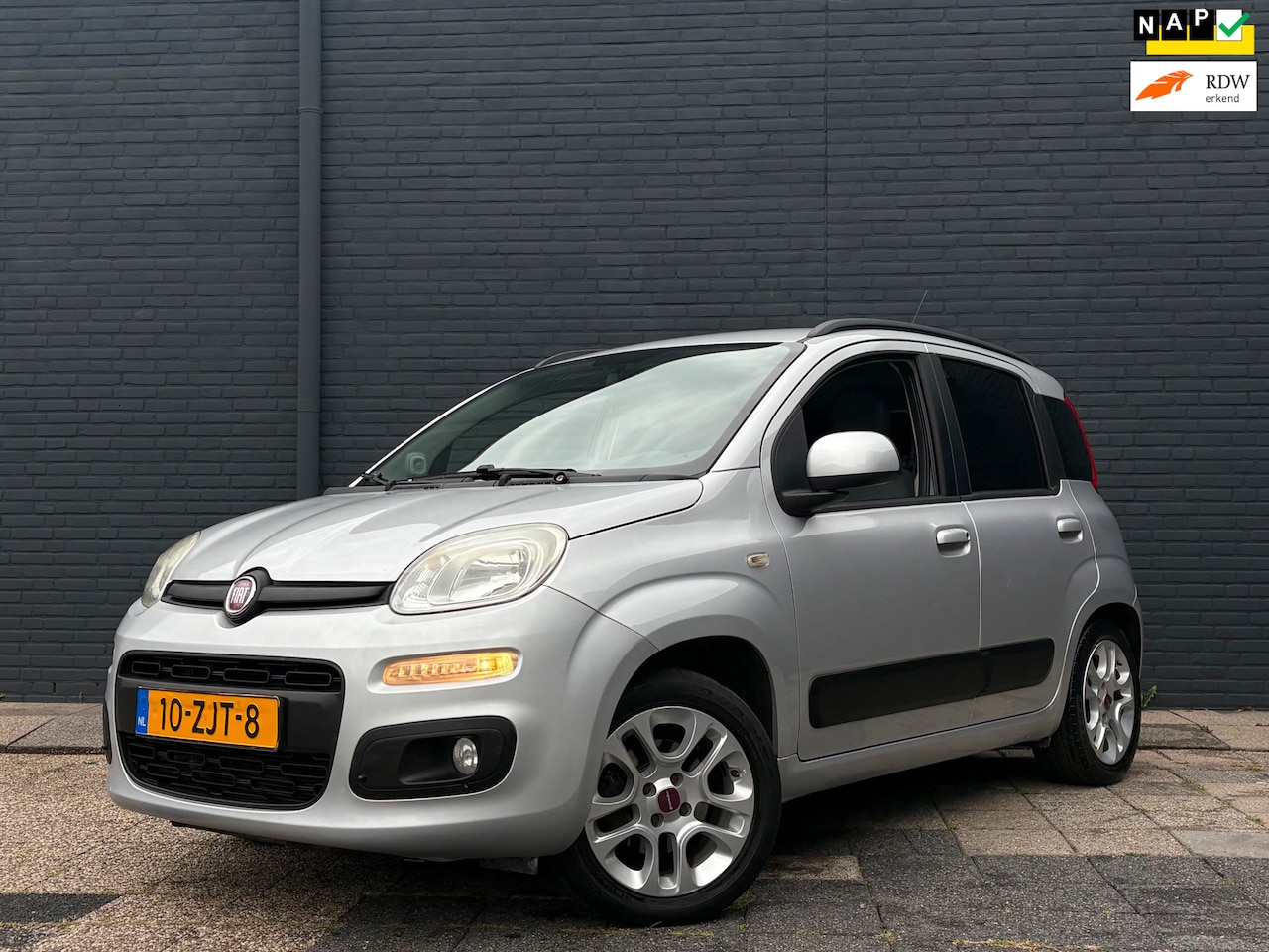 Fiat Panda - 0.9 TwinAir Sempre | Airco | Lichtmetalen Velgen - AutoWereld.nl