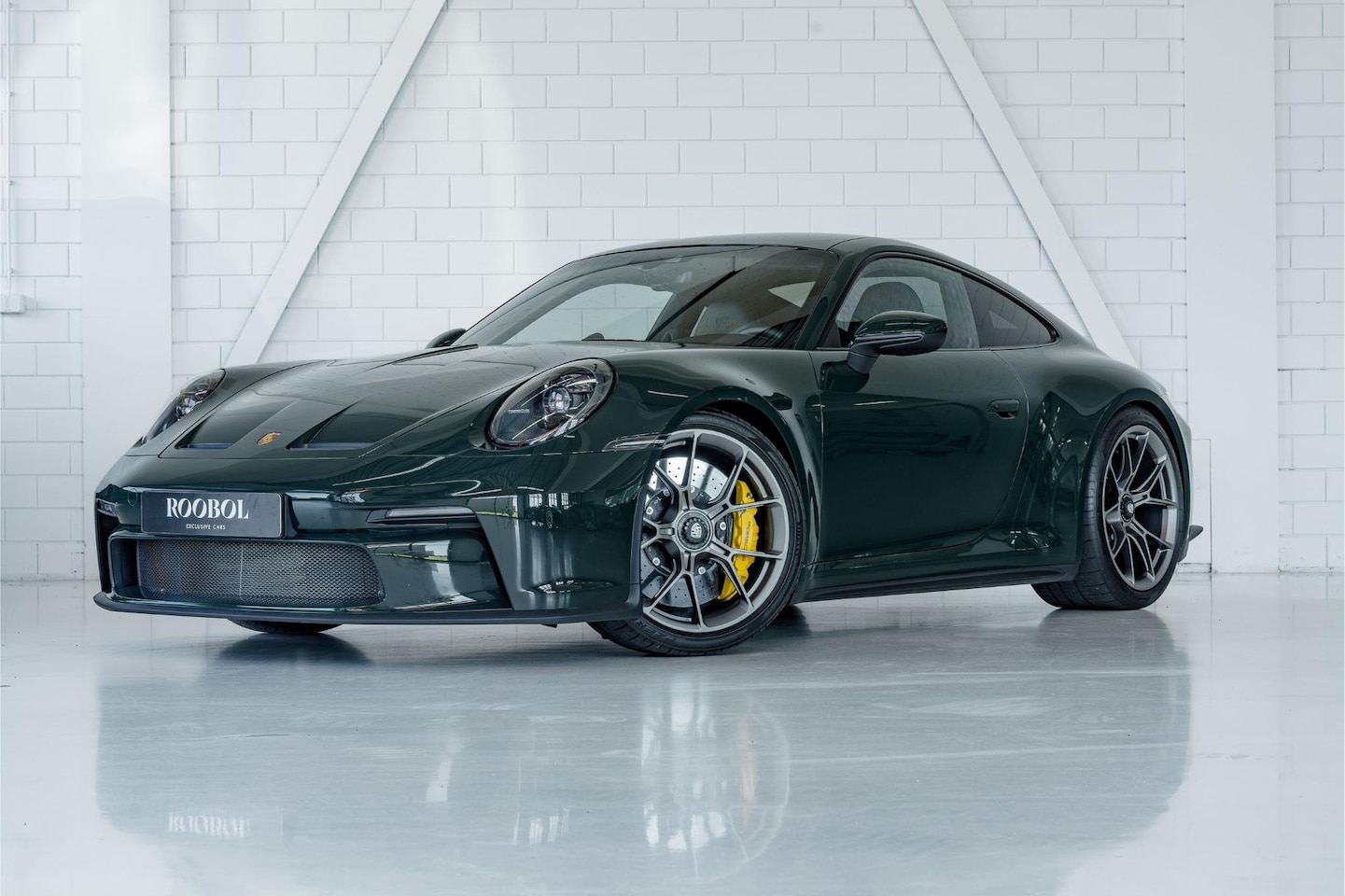 Porsche 911 - 4.0 GT3 Touring l Kuipstoelen l PTS Brewster Green | Keramisch l Bose l - AutoWereld.nl