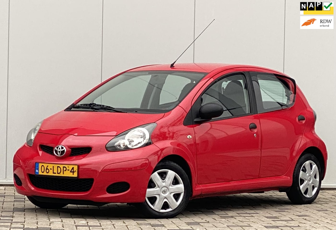 Toyota Aygo - 1.0-12V Access 5 DEURS AIRCO NAP 2 EIGENAREN DEALER ONDERHOUD - AutoWereld.nl