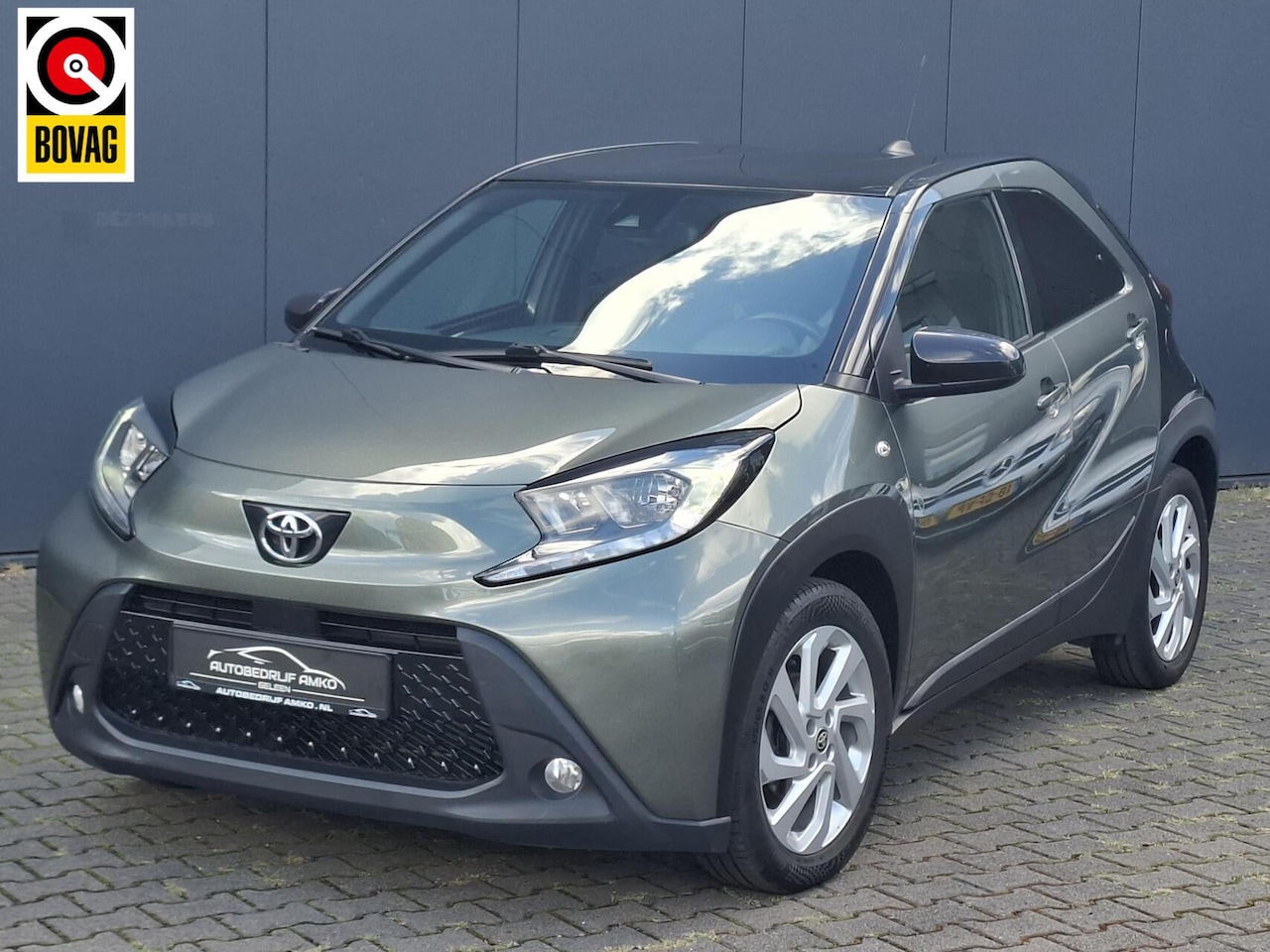 Toyota Aygo X - 1.0 VVT-i MT / CARPLAY / 12 MAANDEN GARANTIE! - AutoWereld.nl