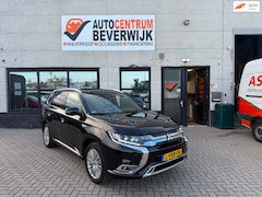 Mitsubishi Outlander - 2.4 PHEV S-Edition 2019 Zwart 224pk