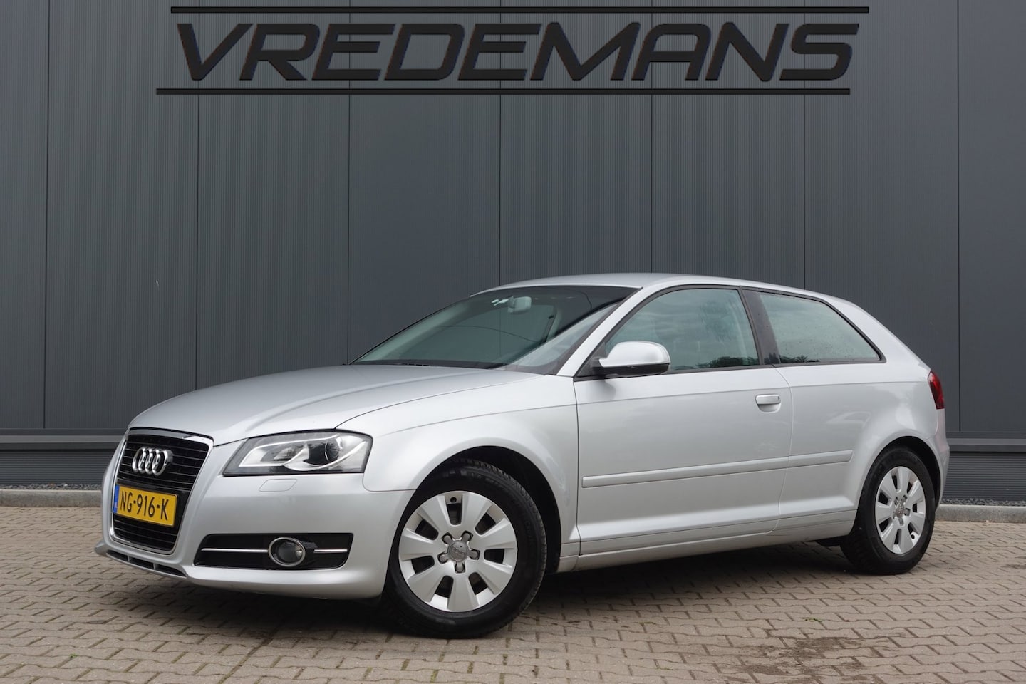 Audi A3 - 1.6 TDI Attraction 99 gram 1.6 TDI Attraction 99 gram - AutoWereld.nl
