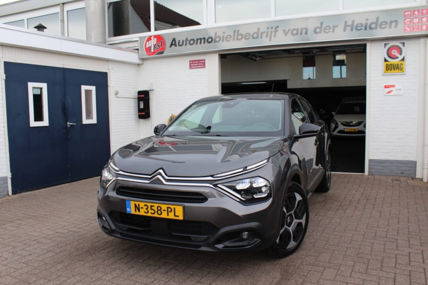 Citroën C4 - 1.2 Puretech Feel 1.2 Puretech Feel - AutoWereld.nl
