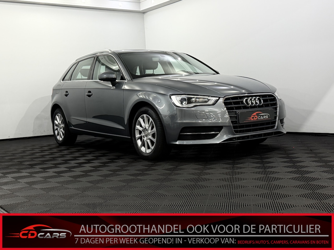 Audi A3 Sportback - 1.2 TFSI Ambition Clima, Parkeersensoren, Navi, Cruise control, A start stop, Lichtmetalen - AutoWereld.nl