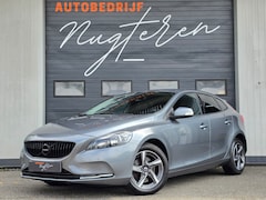 Volvo V40 - 2.0 T2 Momentum|PDC|Navi|Clima|
