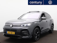 Volkswagen Tiguan - 1.5 eHybrid R-Line Edition Panoramadak - Trekhaak - Navigatie - 20 Inch