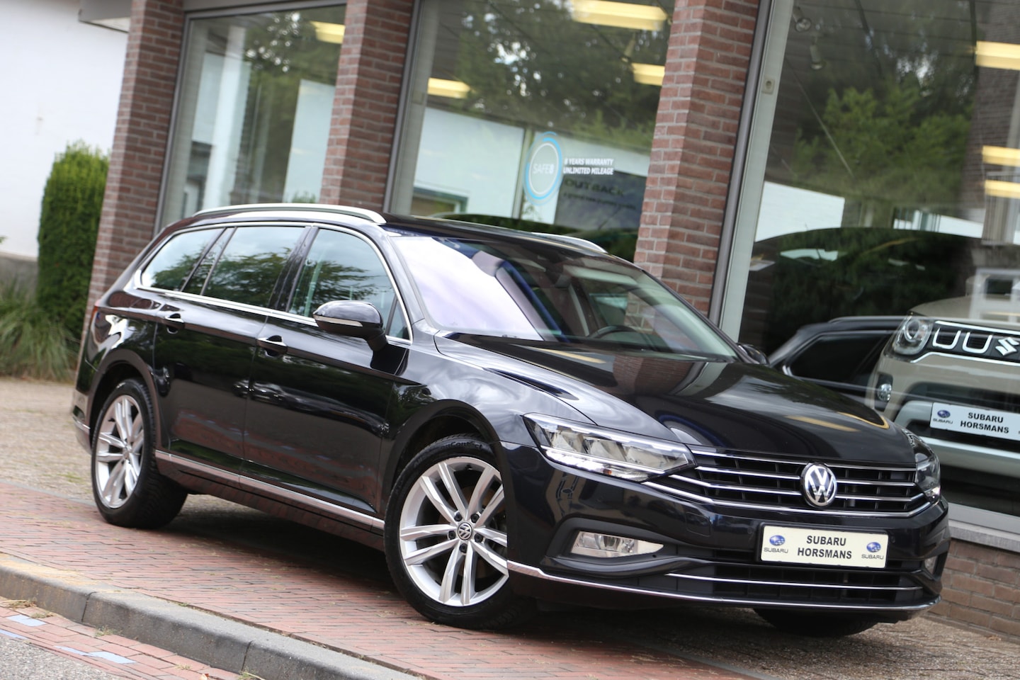 Volkswagen Passat Variant - 1.5 TSI Elegance DSG Navi Camera LED ACC - AutoWereld.nl