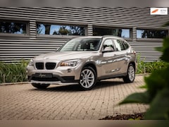BMW X1 - SDrive18i Executive (150pk) LCI | Lage KM