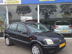 Ford Fusion - 1.6-16V Trend
