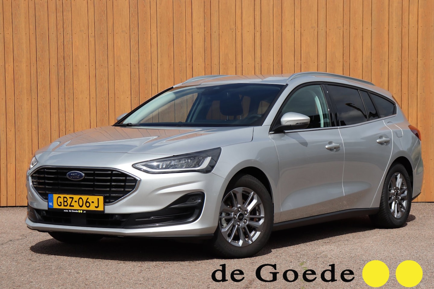 Ford Focus Wagon - 1.0 EcoBoost Hybrid Titanium org.NL carplay - AutoWereld.nl
