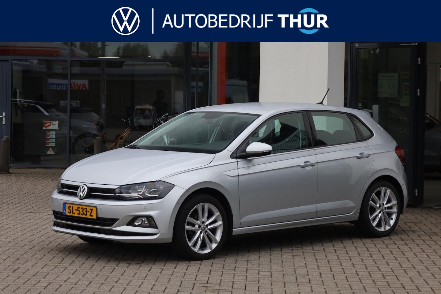 Volkswagen Polo - 1.0 TSI Highline 70KW/95Pk, 17" LMV, trekhaak, navigatie, pdc voor en achter, door ons VW - AutoWereld.nl
