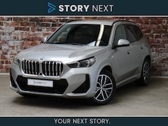 BMW X1 - sDrive20i Executive M Sport Pakket Automaat / Live Cockpit Professional / Shadow Line / Co