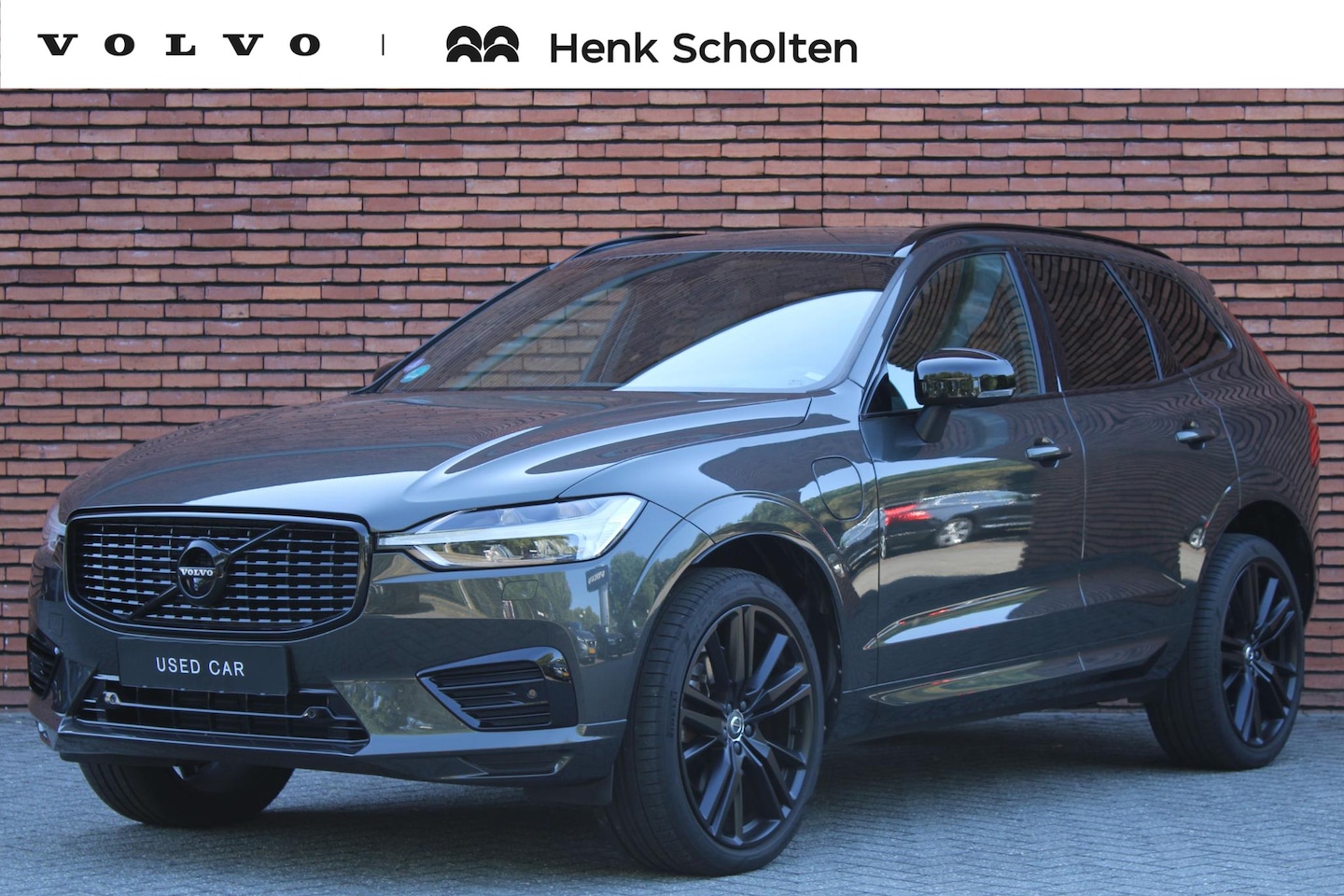 Volvo XC60 - 2.0 Recharge T8 AWD R-Design | Luchtvering | Head-up display | Trekhaak, inklapbaar | 360 - AutoWereld.nl