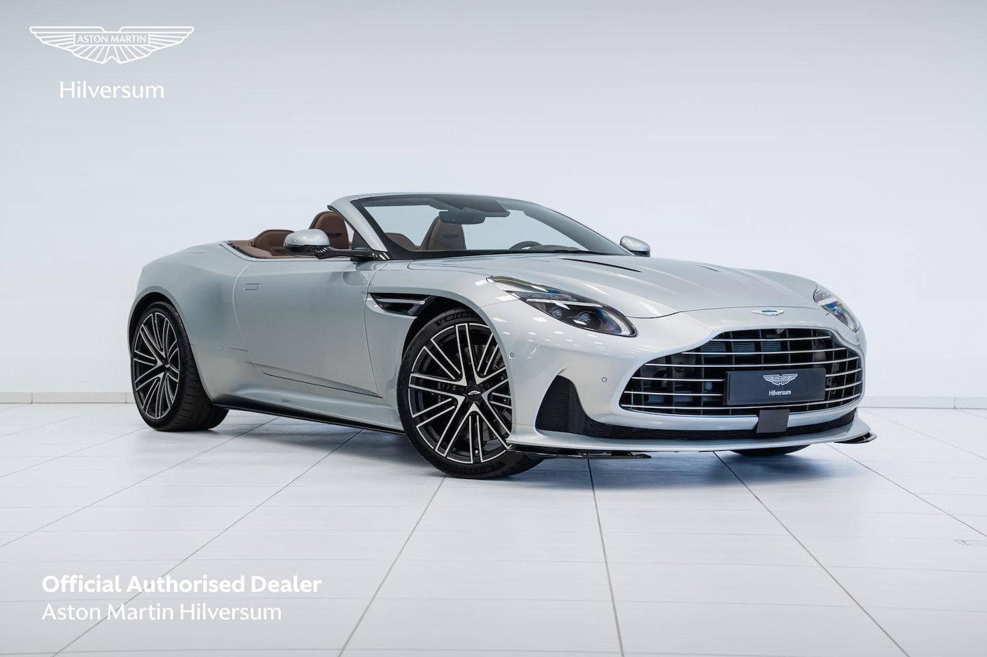 Aston Martin DB12 Volante - | NEW 2026 | Titanium Silver by Q | Incl. BPM | - AutoWereld.nl