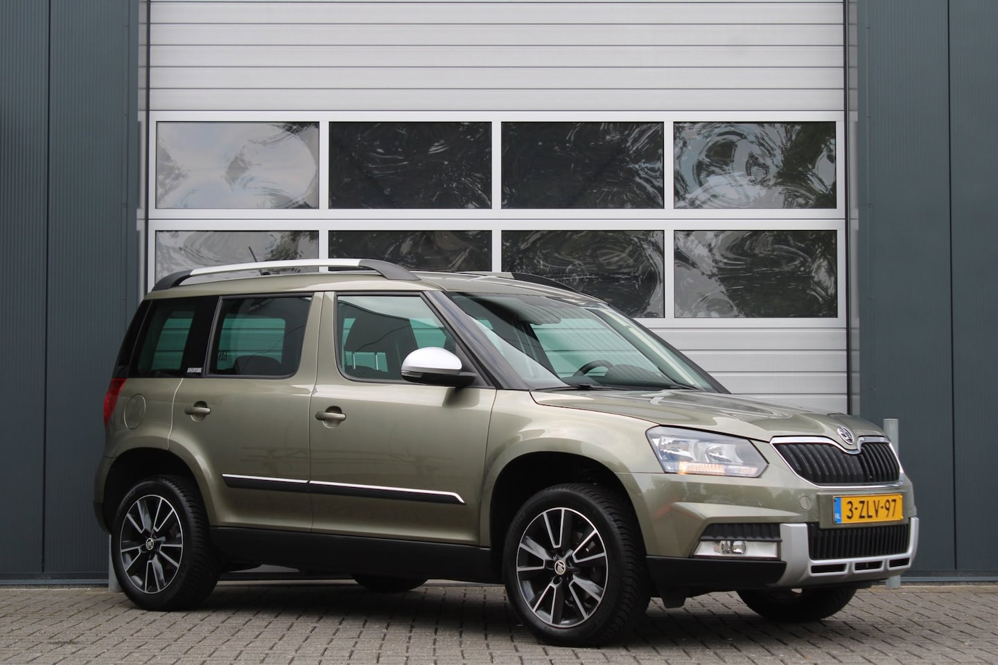 Skoda Yeti Outdoor - 1.2 TSI Adventure Clima/Cruise/Stoelverwarming/PDC/Navi/Bluetooth/RadioAUX.USB/17"LM/Trekh - AutoWereld.nl