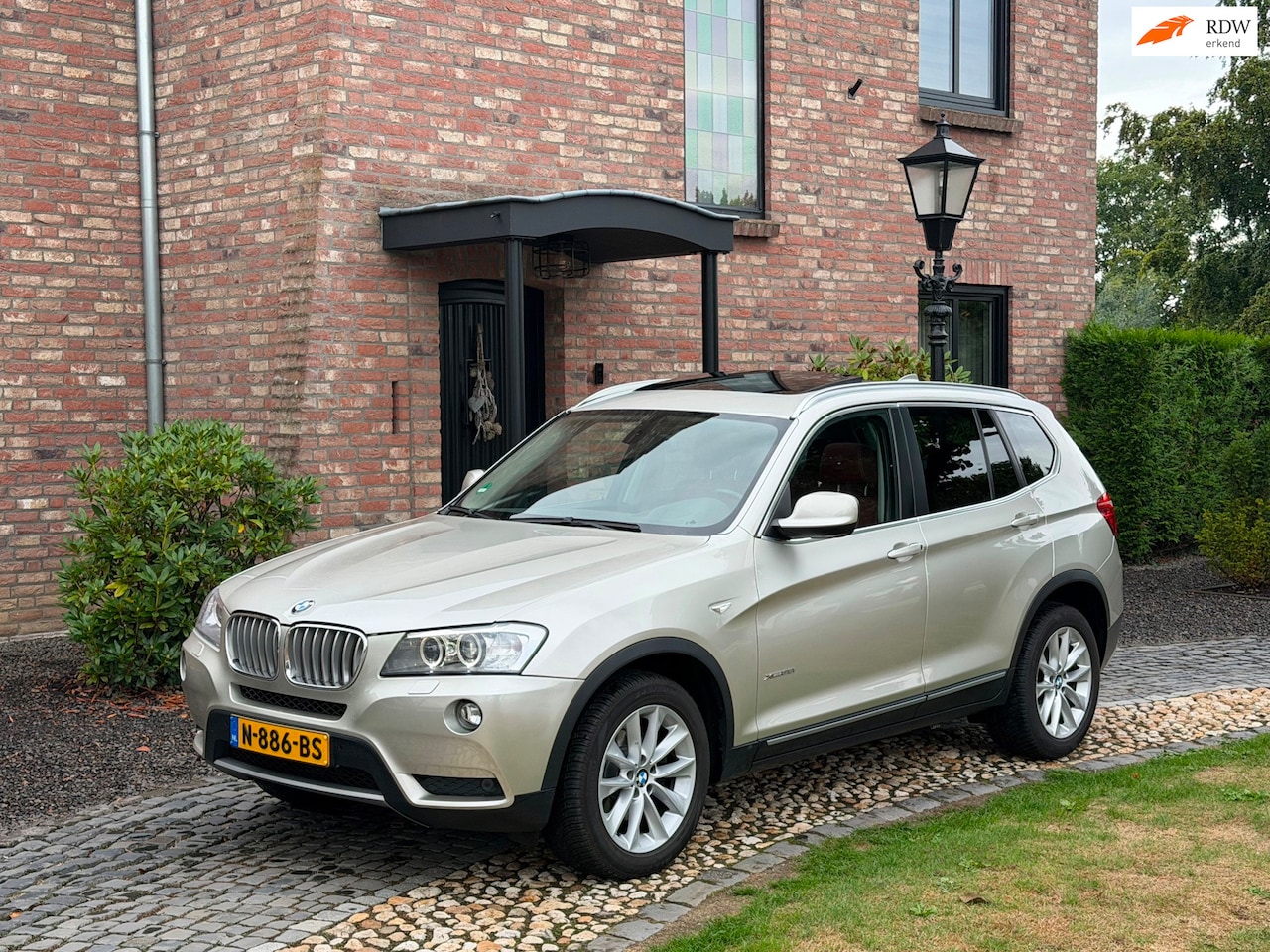 BMW X3 - XDrive35i High Executive Panodak HUD Leder - AutoWereld.nl