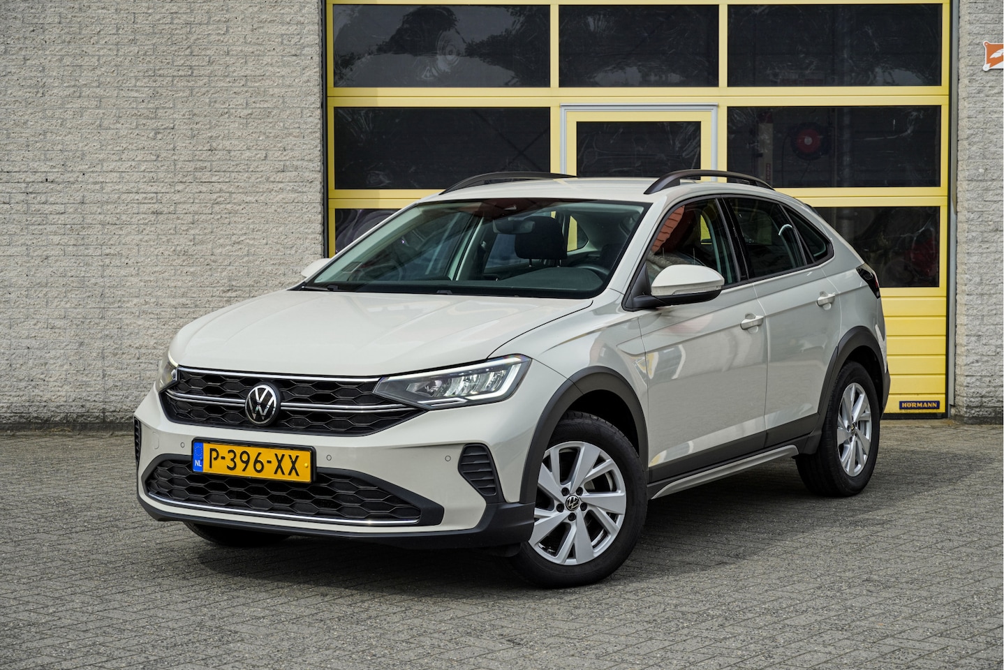 Volkswagen Taigo - 1.0 TSI Life BJ2022 Led | LMV | App-Connect | PDC | Airco | Cruise control - AutoWereld.nl
