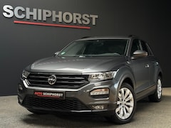 Volkswagen T-Roc - 1.5 Tsi DSg Sport/navi/18inch/zwarte hemel/stoelverwarming/black optic
