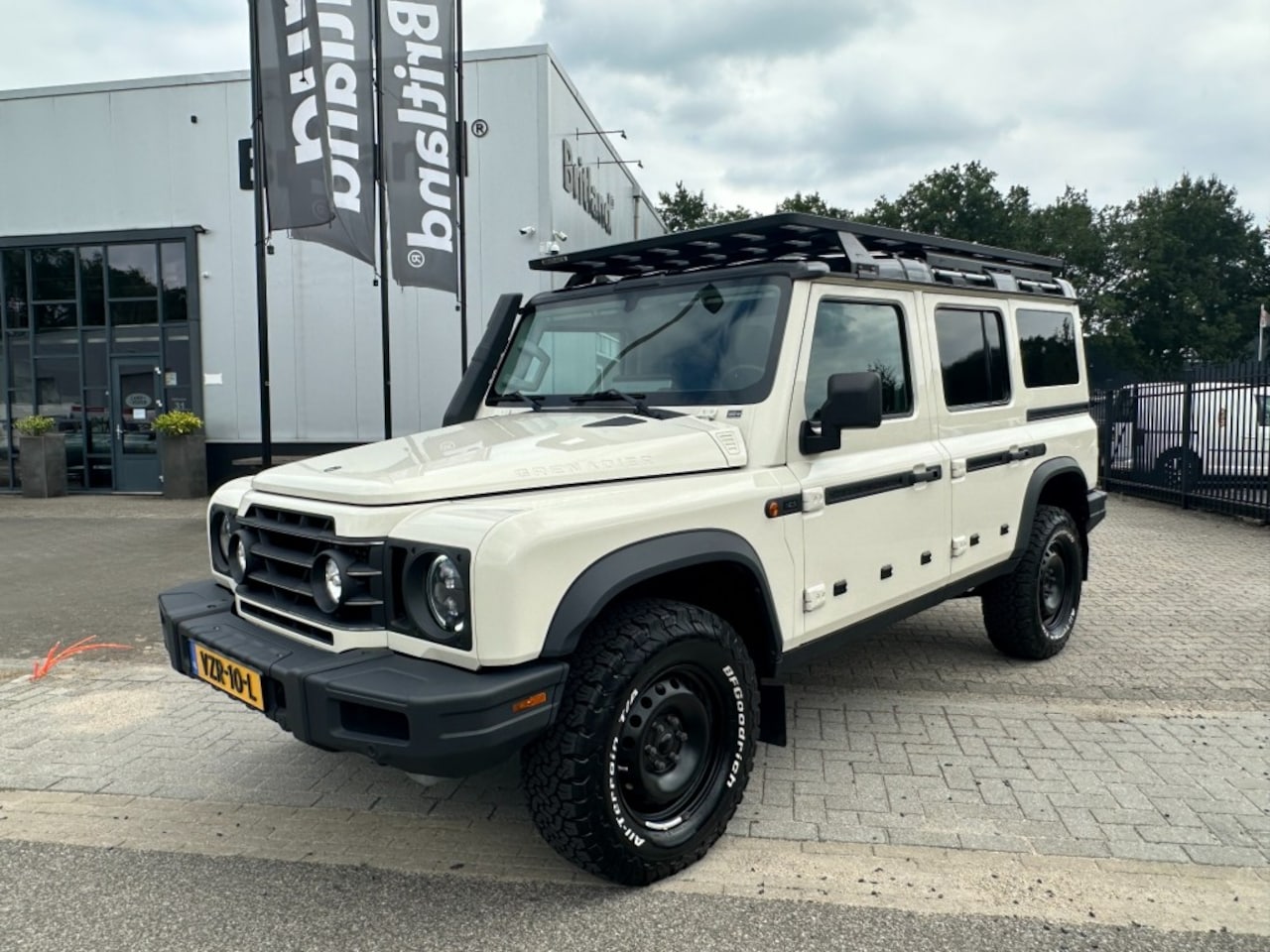 INEOS Grenadier - 3.0 Utility Wagon 249pk bj2024 *BMW engine *Roofrack *Lier *Snorkel *Uniek - AutoWereld.nl