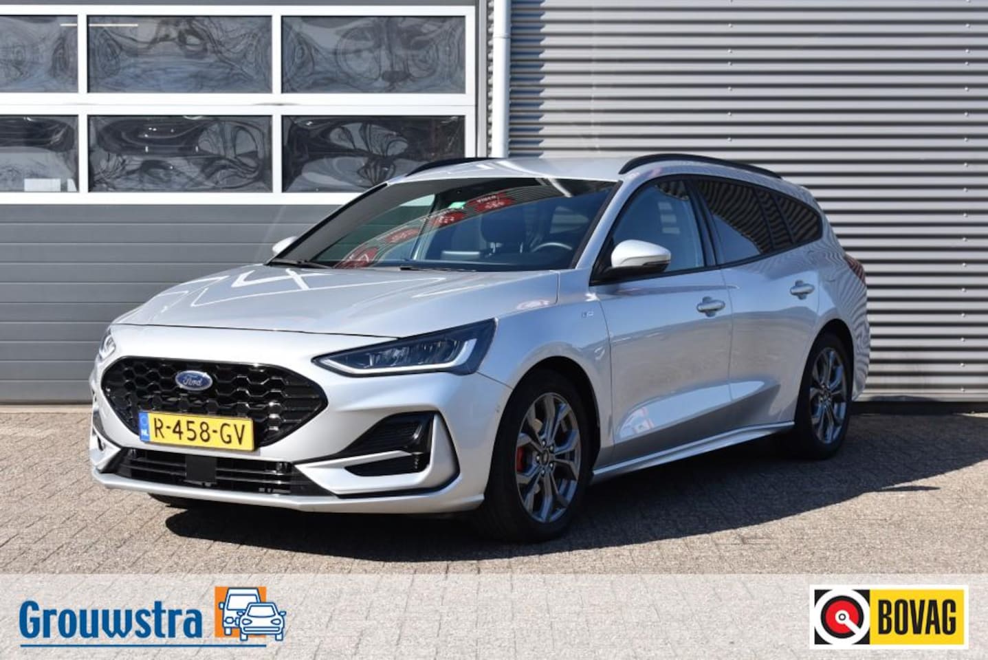 Ford Focus - 1.0  ST LINE / CARPLAY / STOEL+STUUR VERW. / P.CAM. - AutoWereld.nl