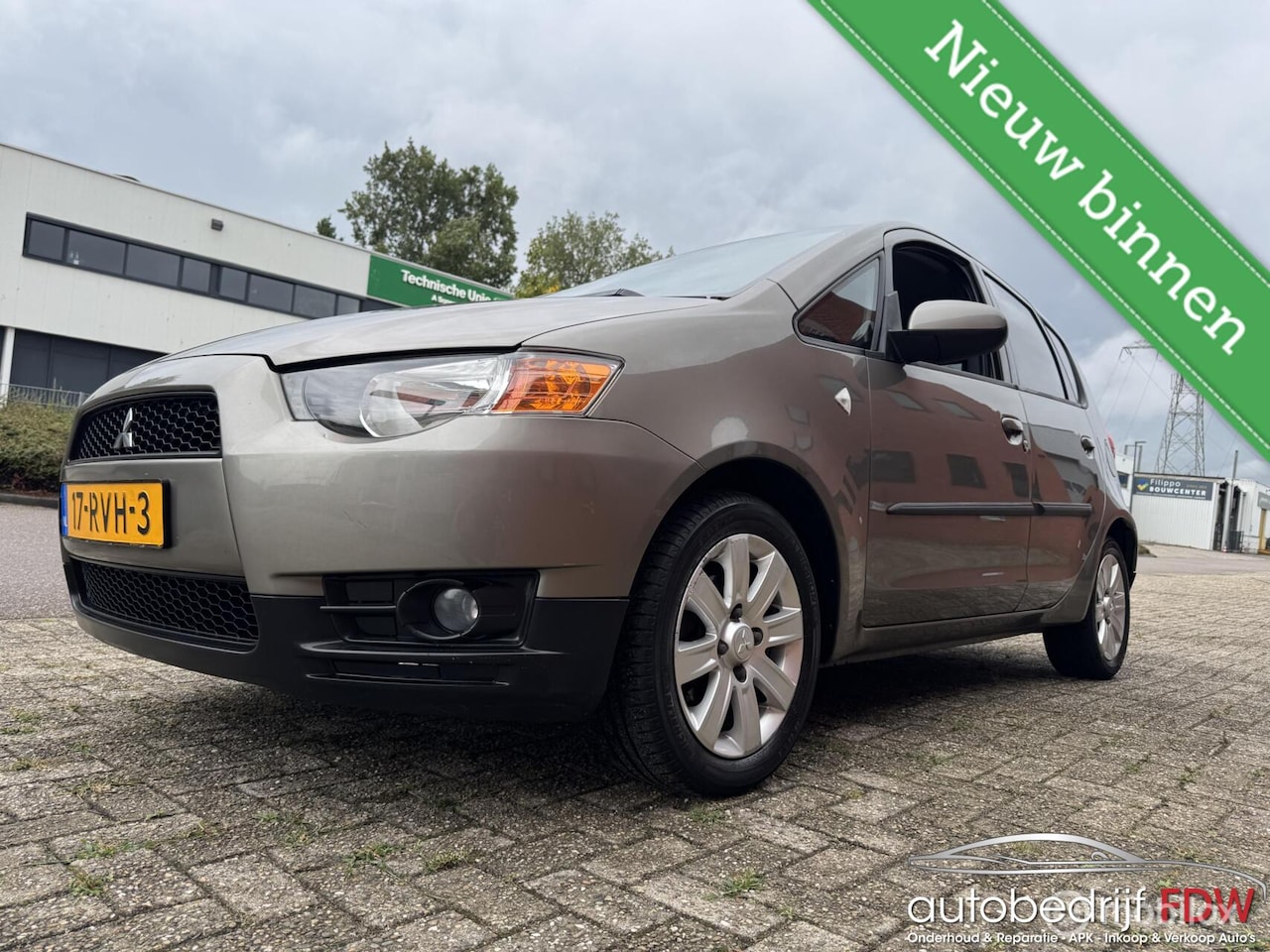 Mitsubishi Colt - 1.3/5DEURS/PARK SENSOR/AIRCO/NAP/LM VELGEN/ - AutoWereld.nl