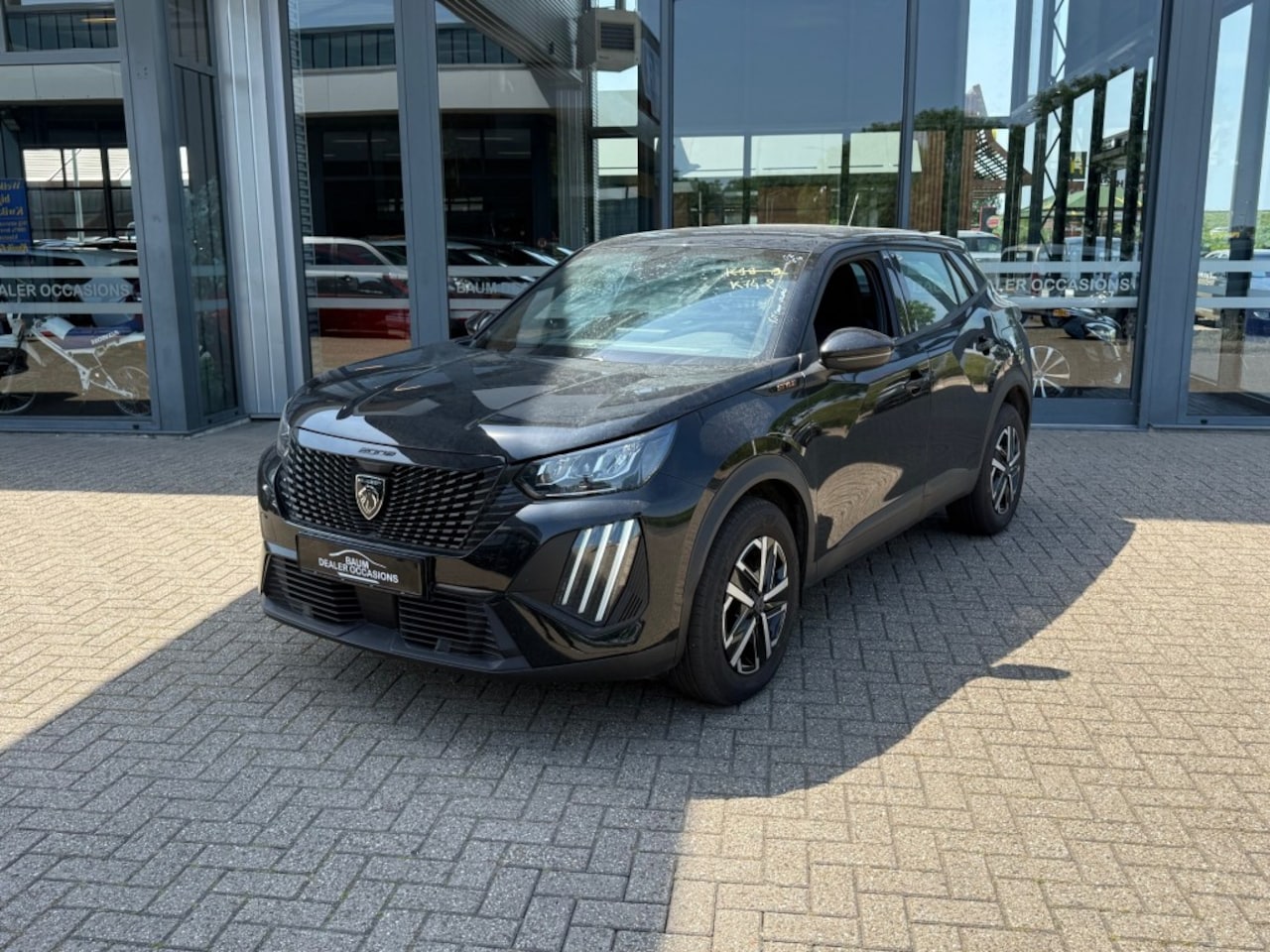 Peugeot 2008 - 1.2 HYBRIDE 145 STYLE AUTOMAAT CARPLAY PDC AIRCO NAVI - AutoWereld.nl