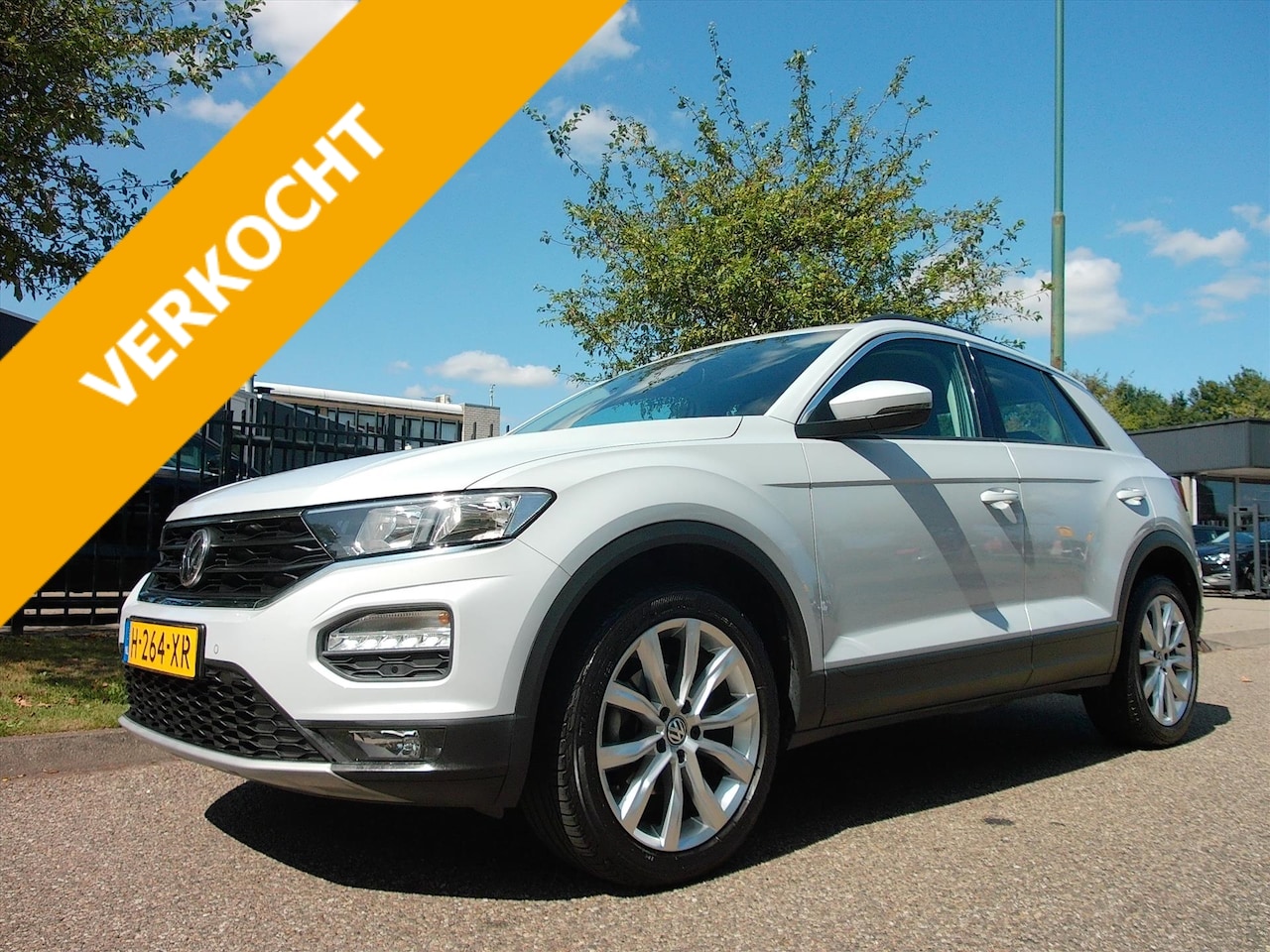 Volkswagen T-Roc - 1.0 TSI 115pk Style NL-Auto 18" LM Velgen - AutoWereld.nl