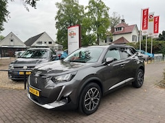 Peugeot 2008 - 1.2 PURETECH ALLURE / CARPLAY / CAMERA / DAB / STOELVERW. / TREKHAAK / HALF LEDER / LED /