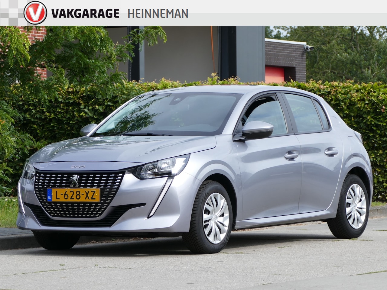 Peugeot 208 - 1.2 PureTech Active | navigatie | cruise control | all-season-banden - AutoWereld.nl