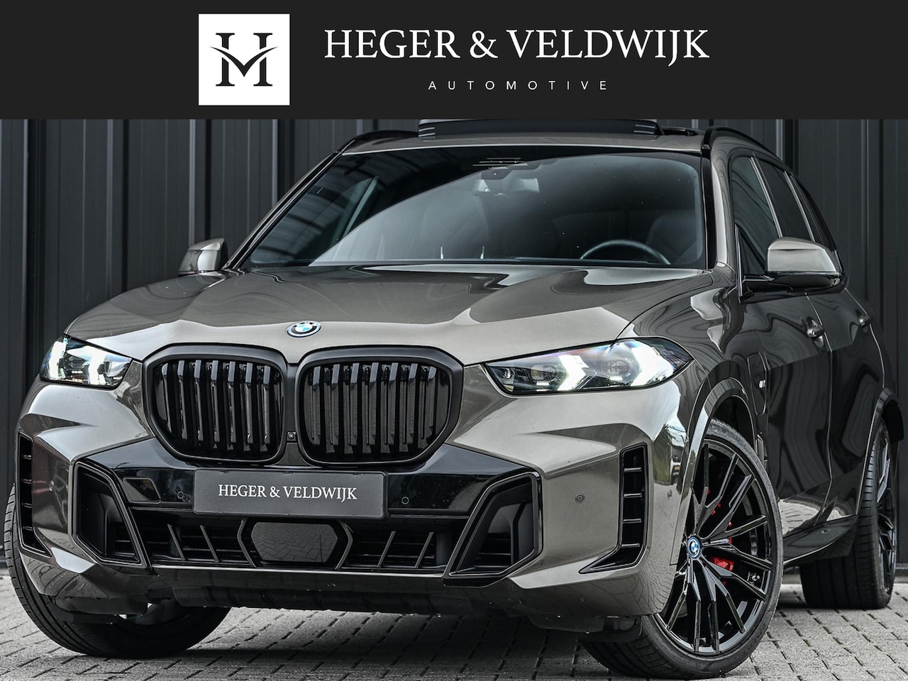BMW X5 - xDrive50e M-Sport Pro | Panoramadak | Achterasbesturing | Massage + Ventilatie | Sky Loung - AutoWereld.nl