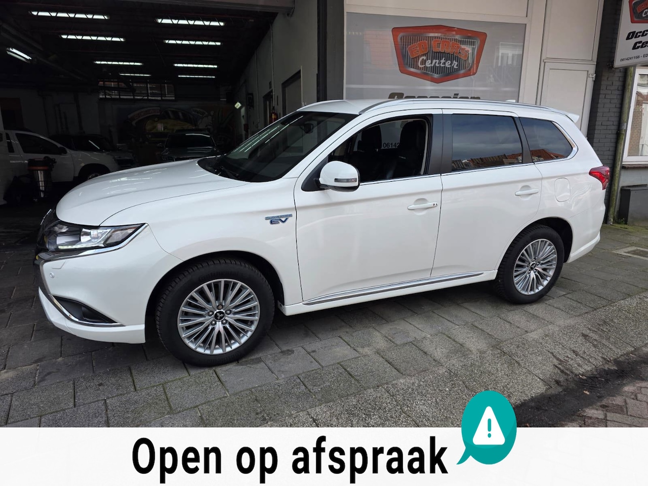 Mitsubishi Outlander - 2.4 PHEV S-Edition 2.4 PHEV S-Edition - AutoWereld.nl