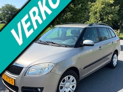 Skoda Fabia Combi - 1.4-16V Ambiente Nieuwe koppeling