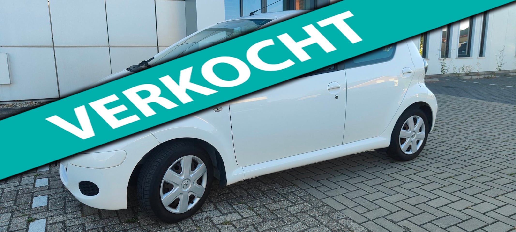 Toyota Aygo - 1.0-12V Comfort Automaat 1e eigenaresse Nieuwe APK - AutoWereld.nl